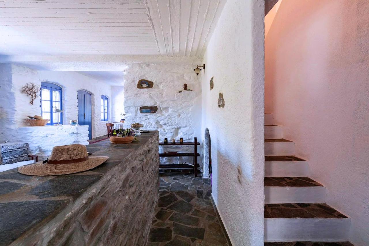 Traditional Village House On Kea Milopotamos  Exterior photo